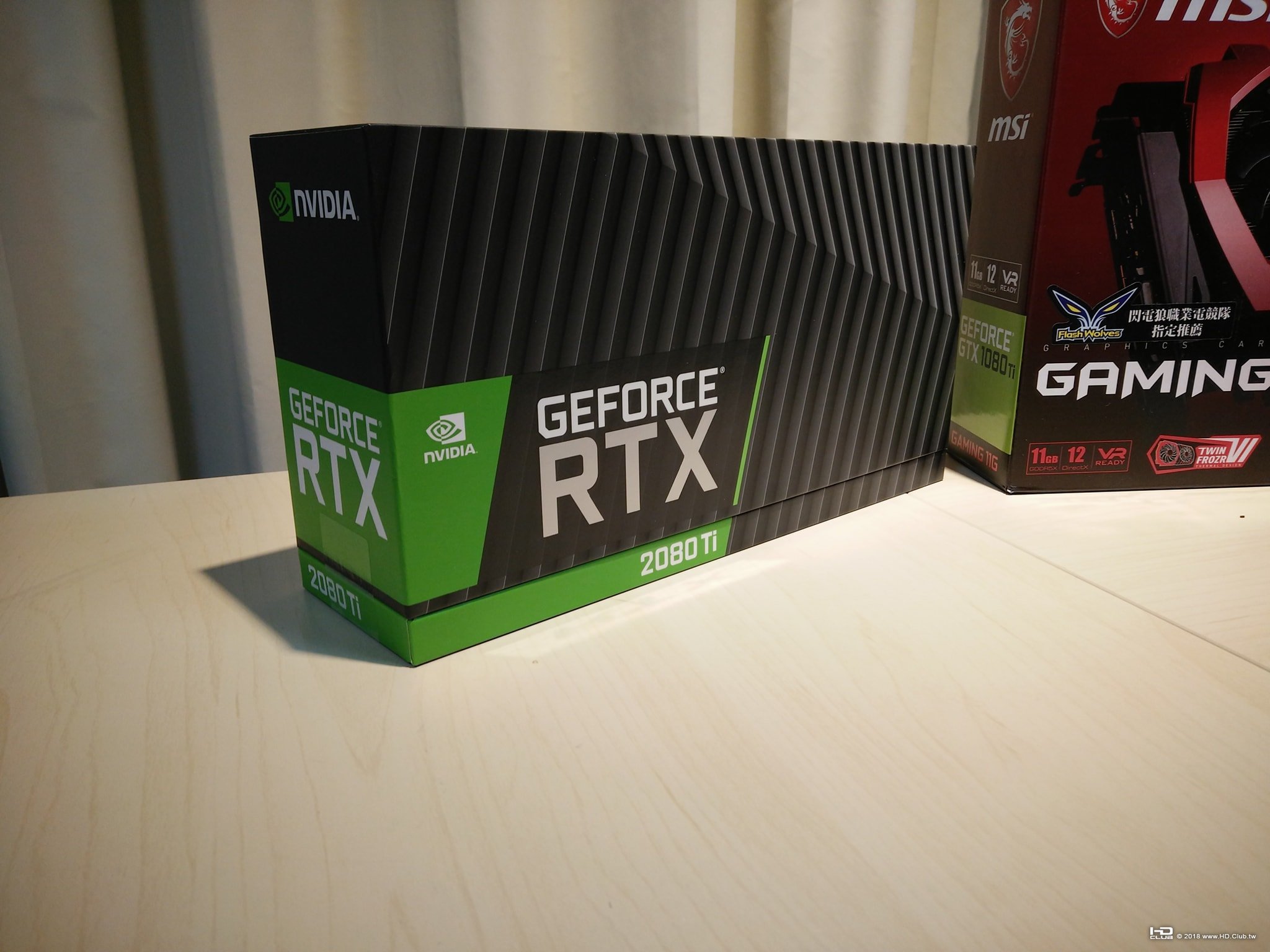 測試主角 RTX 2080TI 