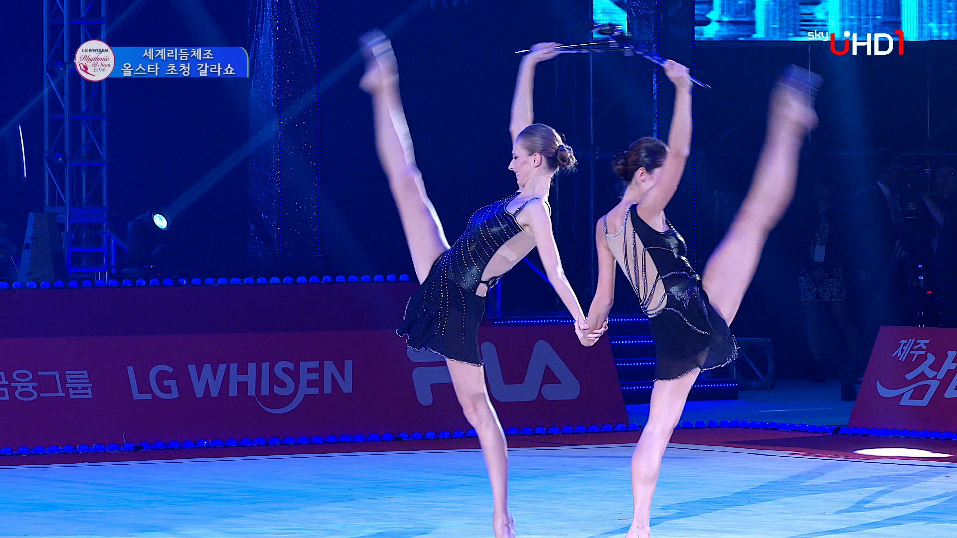 [SkyUHD.4K.现场] 全明星选手邀请表演 第1部 2160p UHDTV AAC 2.0 HEVC_60fps_10bit.t.jpg