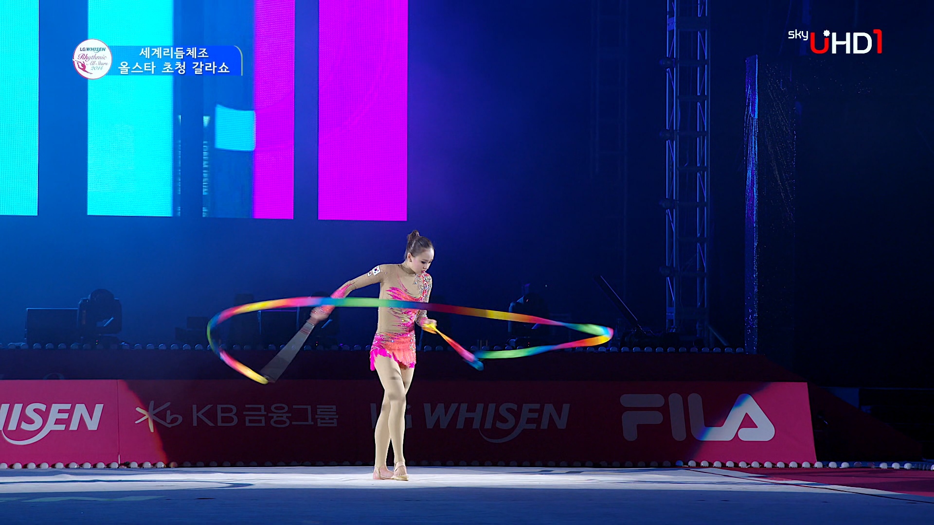 [SkyUHD.4K.现场] 全明星选手邀请表演 第2部 2160p UHDTV AAC 2.0 HEVC_60fps_10bit.t.jpg