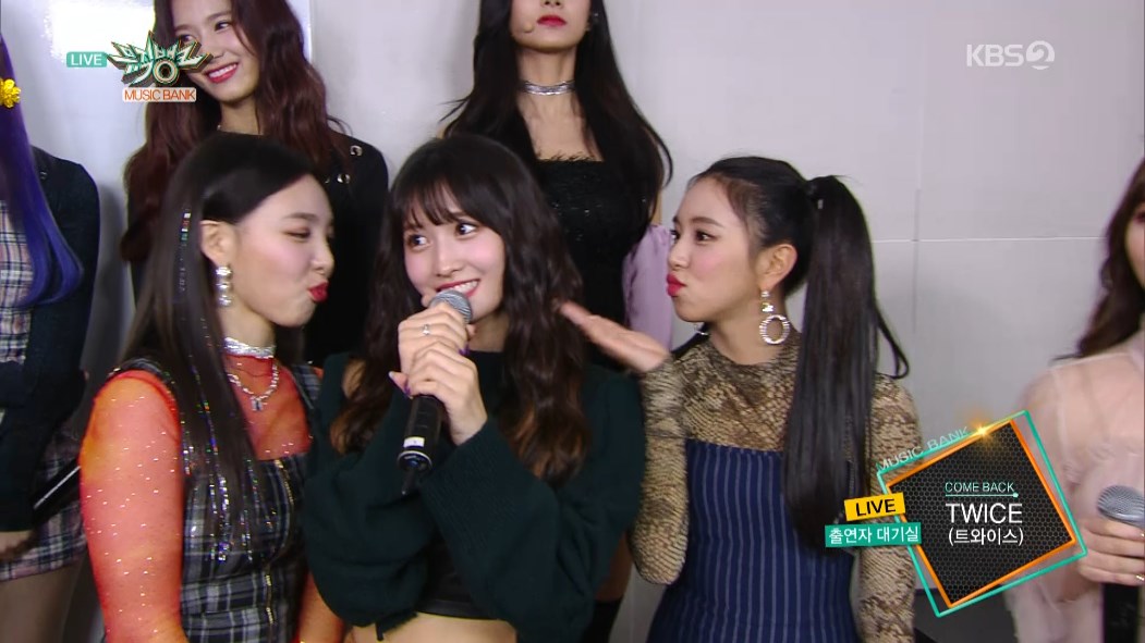 (dlvhpme3100)TWICE - Interview + BDZ (Korean ver.) + Yes or Yes (Music Bank 2018.jpg