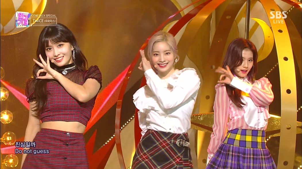 (dlvhpme3100)TWICE - Interview + BDZ (Korean ver.) + Yes or Yes (Inkigayo 2018.1.jpg