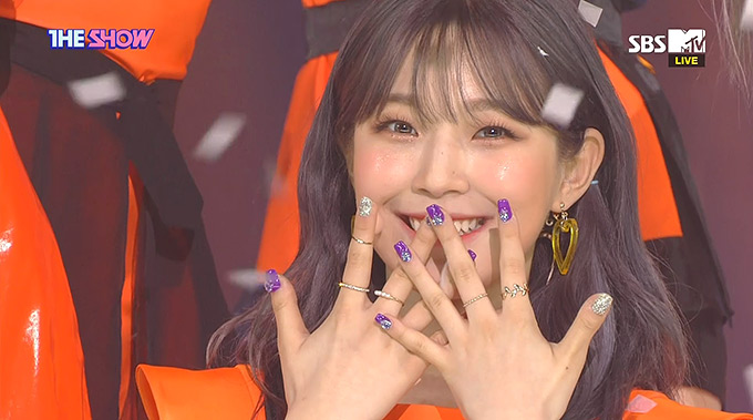 190618-SBS-THE-SHOW-fromis_9---FUN!.ts_snapshot_03.jpg