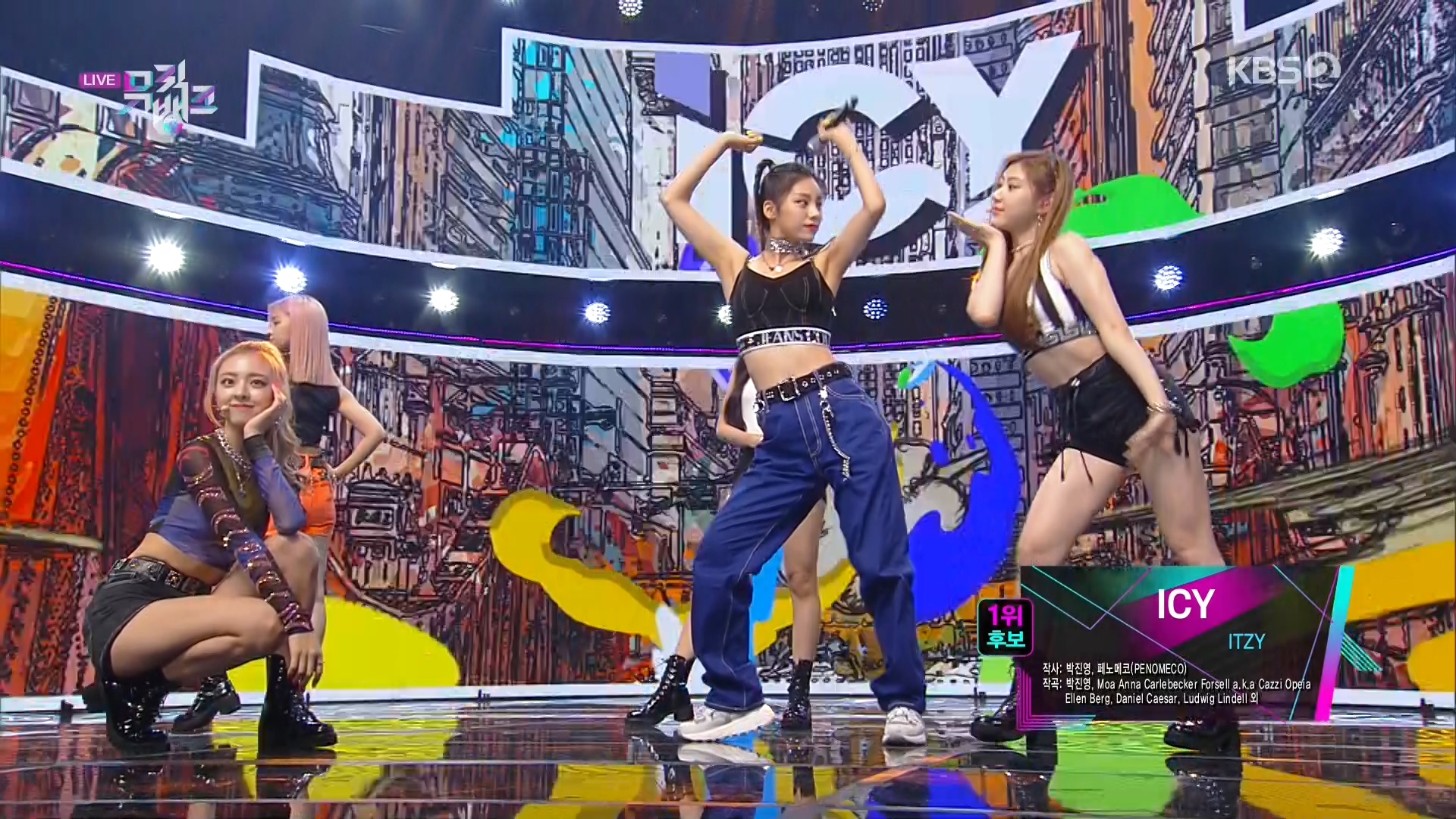 190823 KBS Music Bank ITZY - ICY.ts_20190824_045148.290.jpg