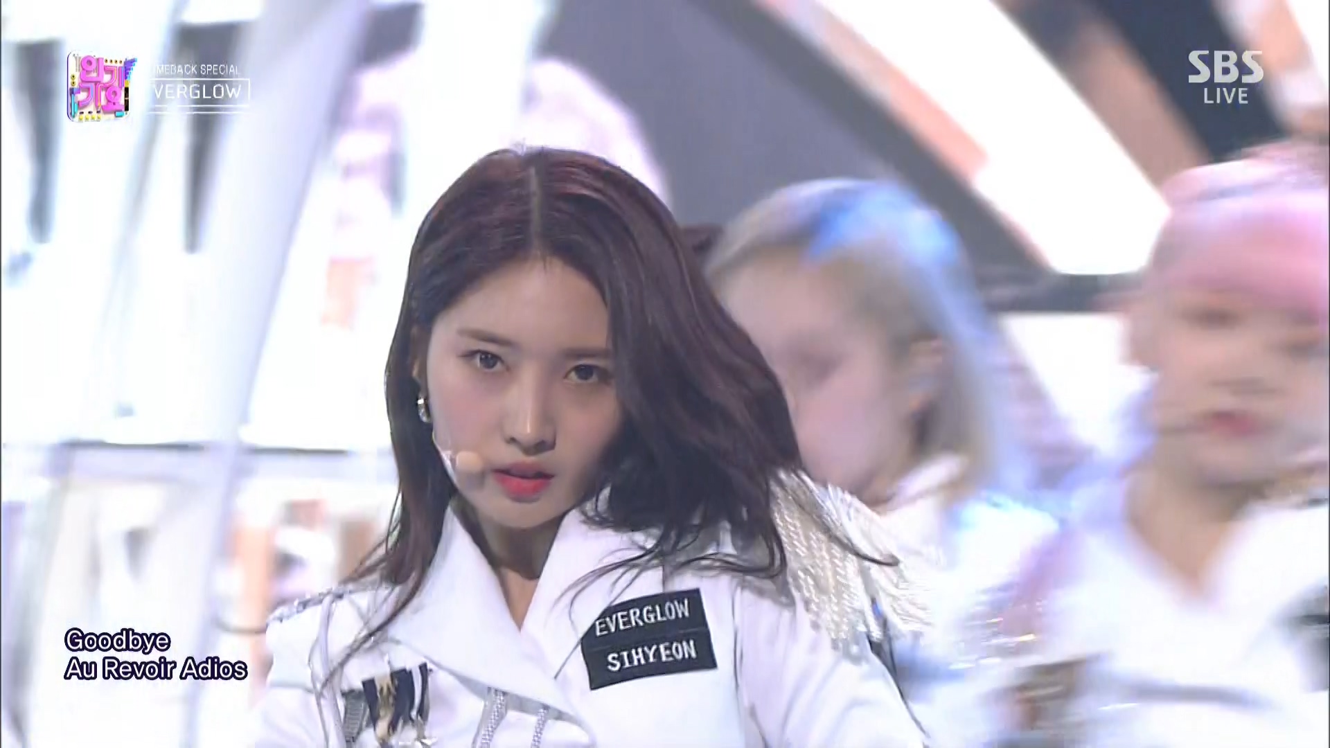 190825 SBS Inkigayo EVERGLOW - Adios.ts_20190826_002022.915.jpg