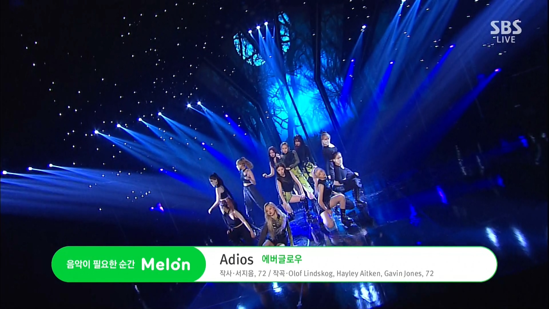 190908 SBS Inkigayo EVERGLOW - Adios.ts_20190909_192145.538.jpg