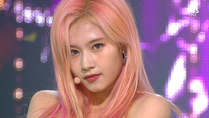 191006-SBS-Inkigayo-TWICE---Feel-Special.ts_snapshot_04.jpg