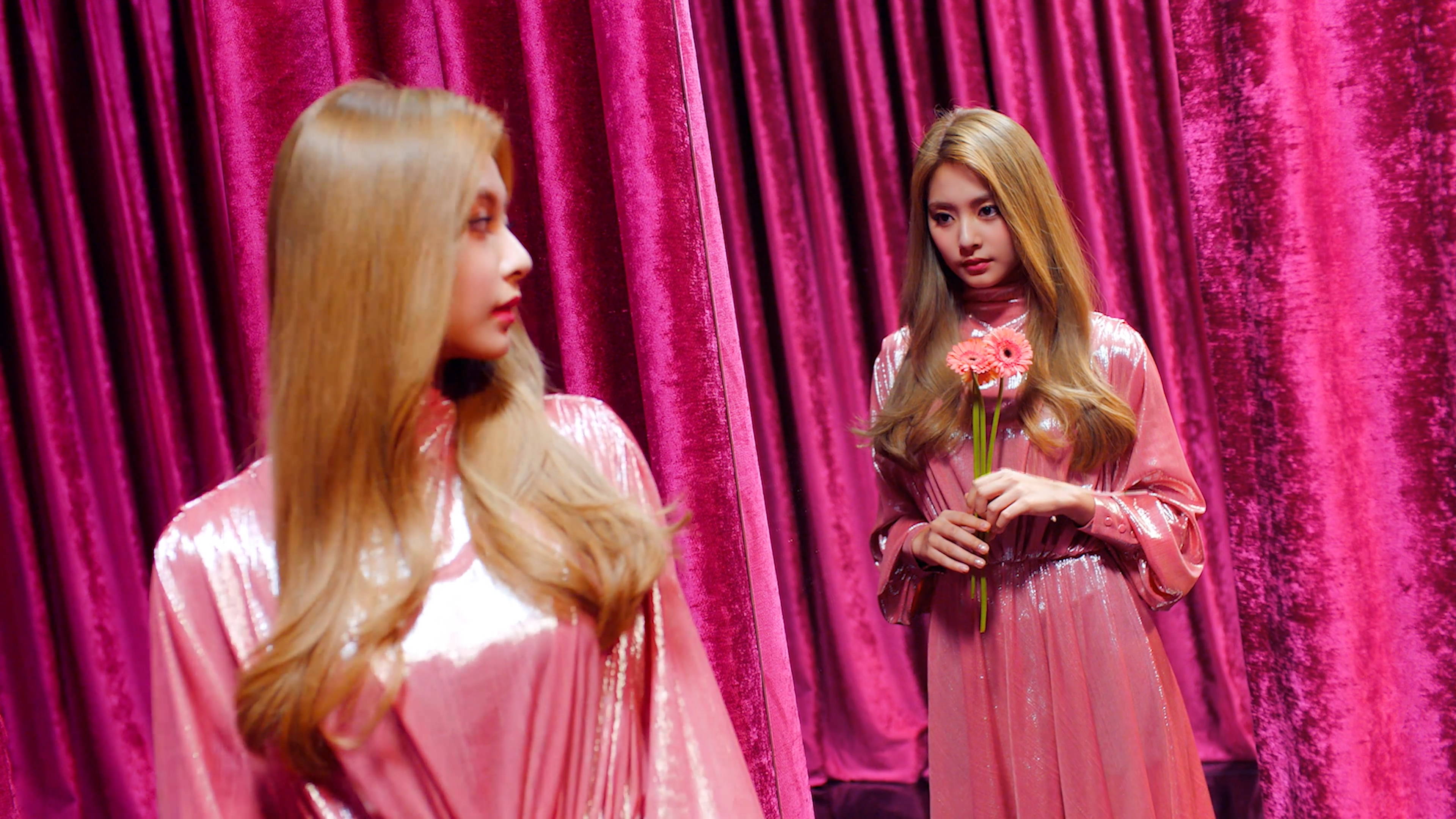 Twice - Fake &amp; True (Japanese) (Naver 2160p).mp4_20191120_065631.633.jpg