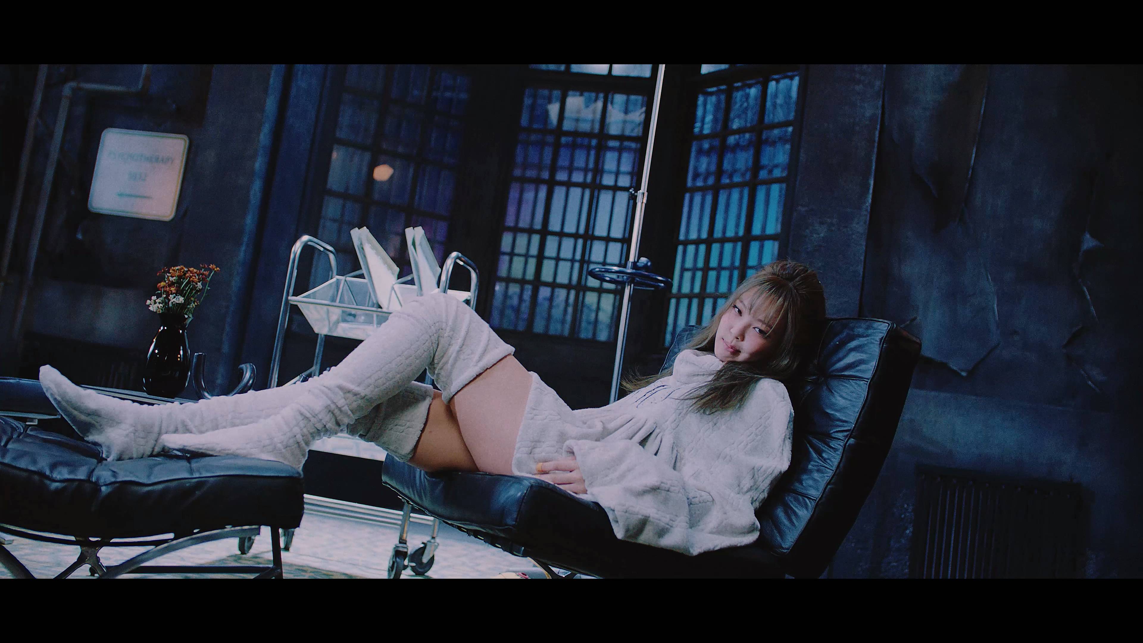 BLACKPINK - Lovesick Girls [Bugs! 2160p].mkv_000133.685.jpg