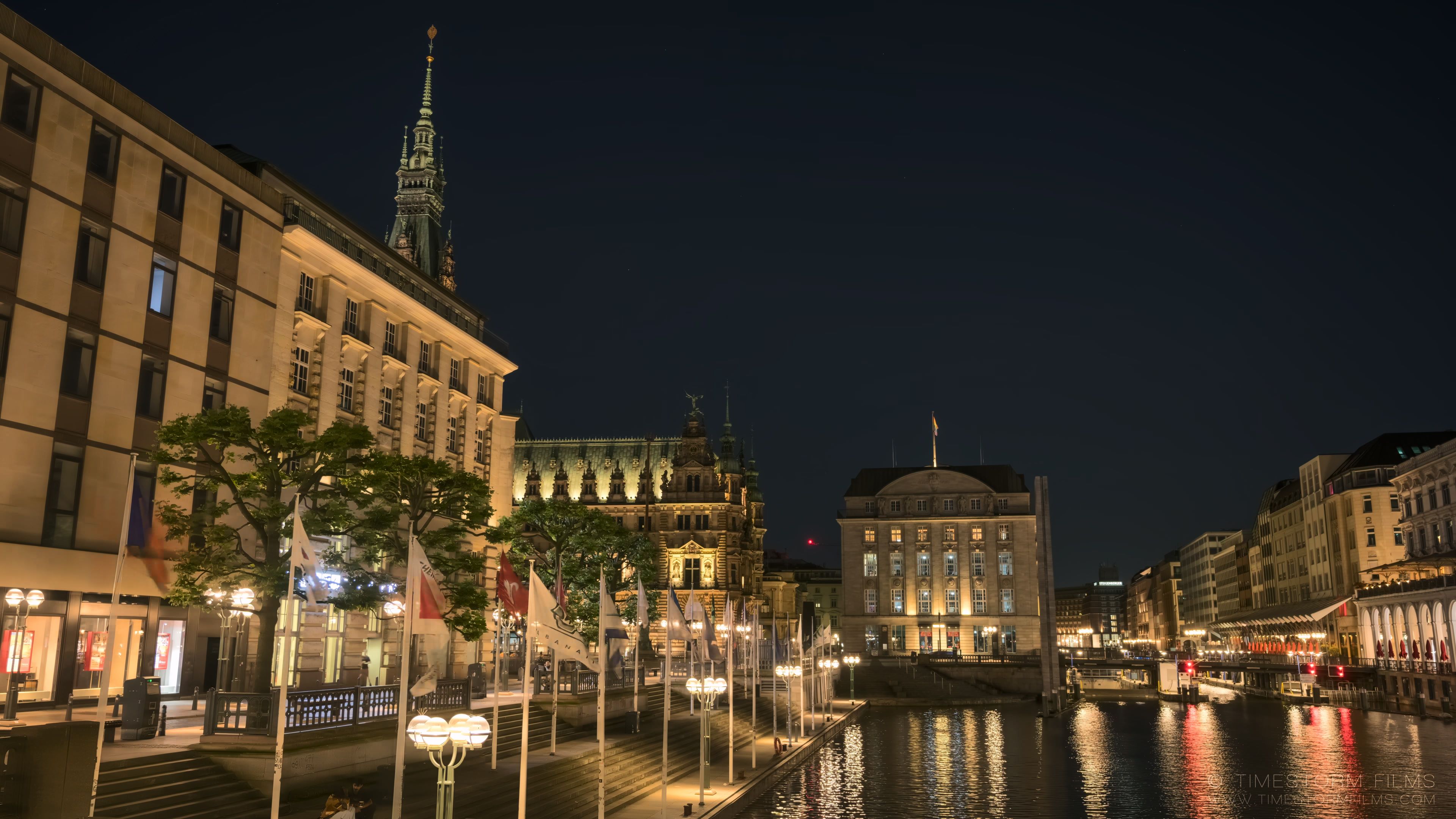 [HDR.TIMESTORM.8K.视频] 汉堡的白夜 WHITE NIGHTS OF HAMBURG 8K60.mp4_20240208_121.jpg