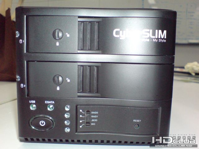CyberSLIM S82