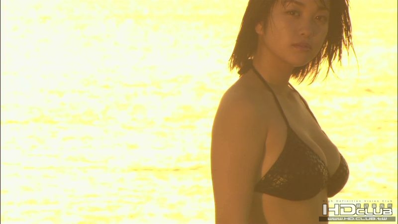 Minako Komukai203.jpg