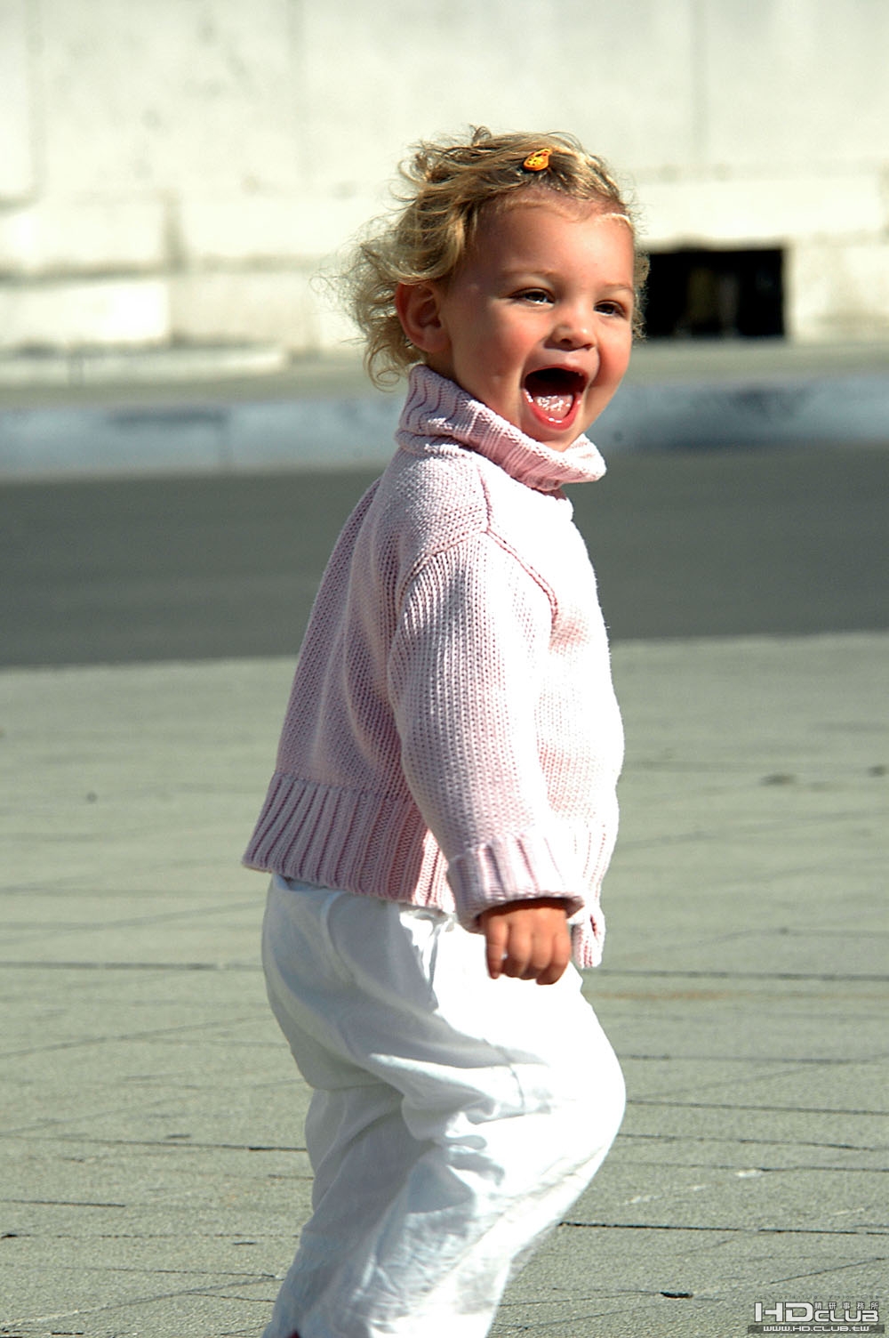 Arles-little_girl2.jpg