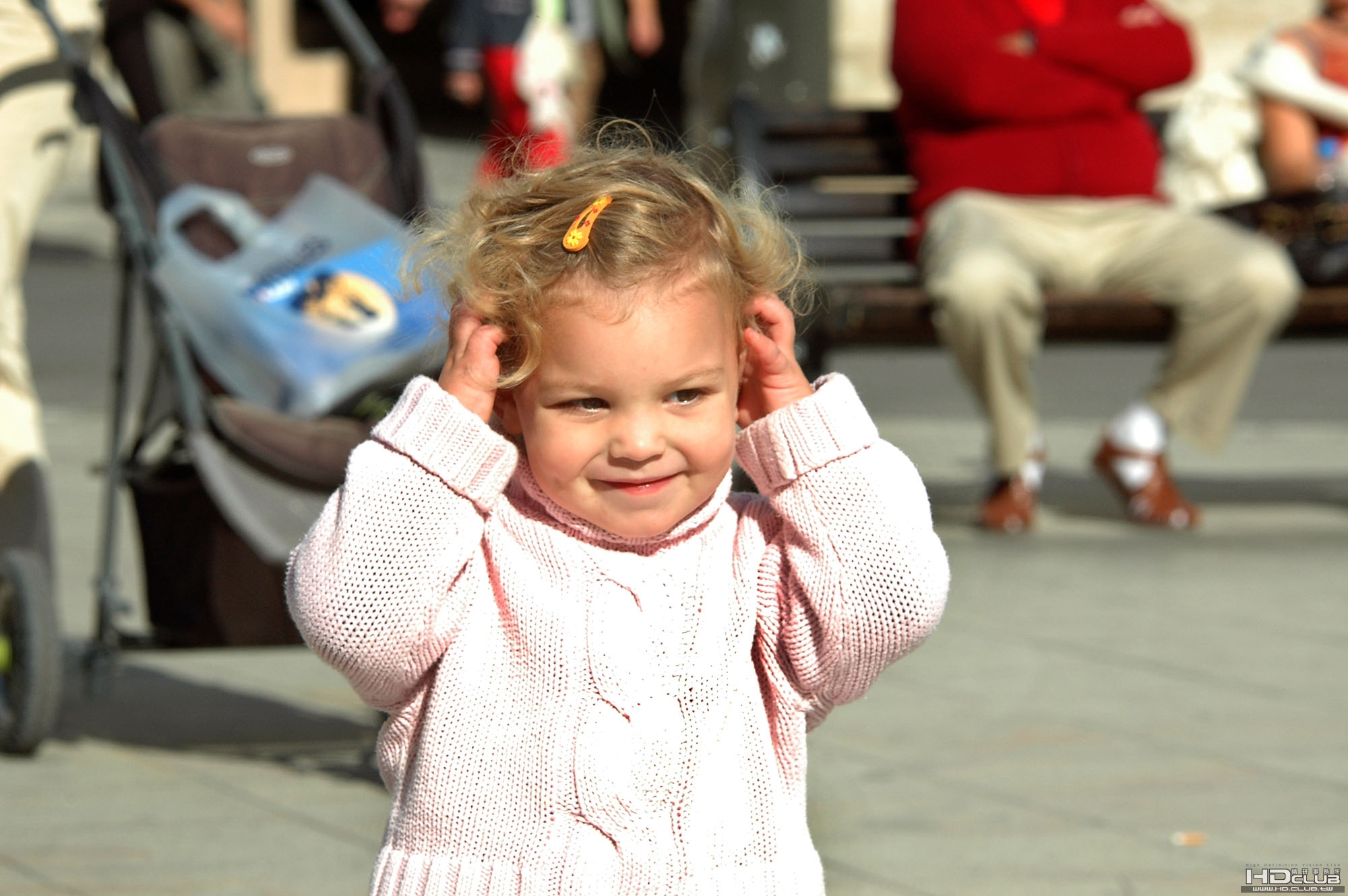 Arles-little_girl.jpg