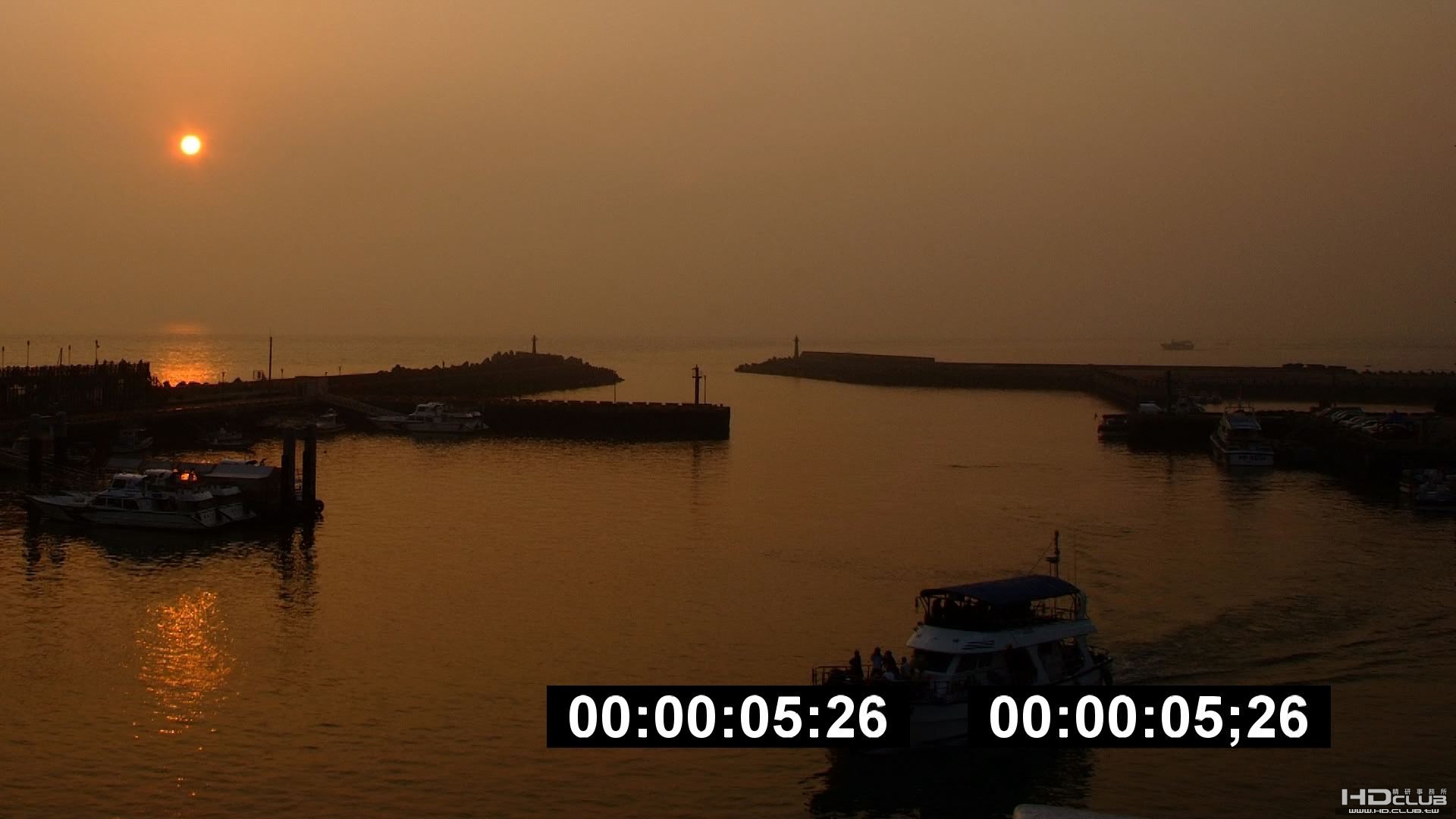 Still0212_00001.jpg