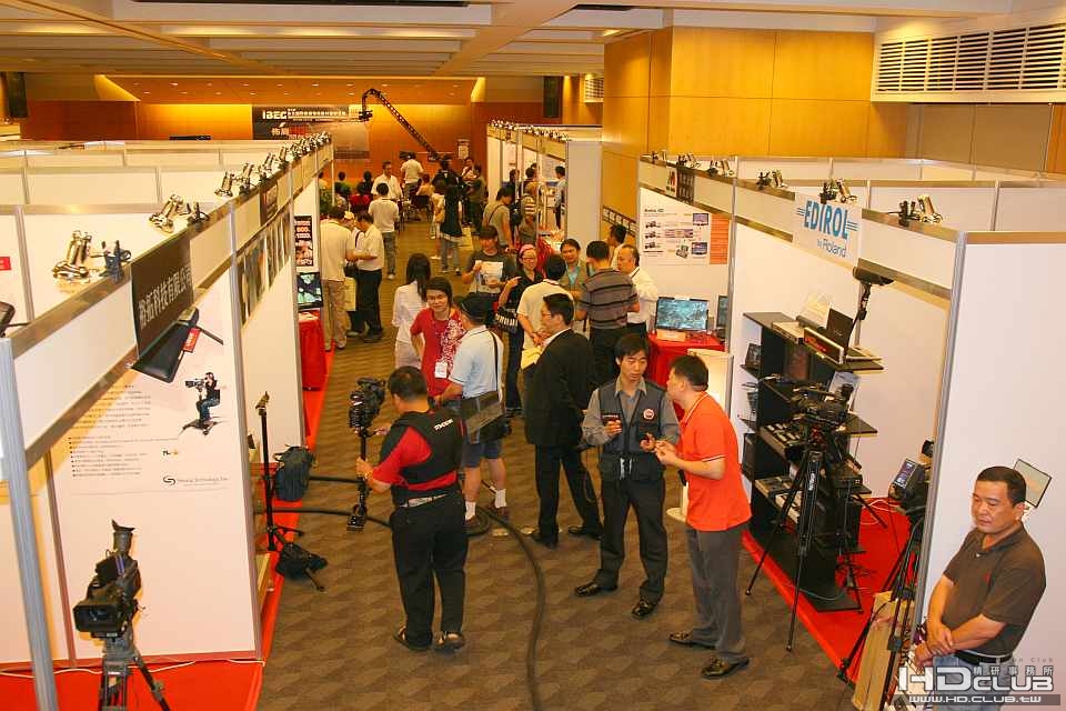 01IBEC016.jpg