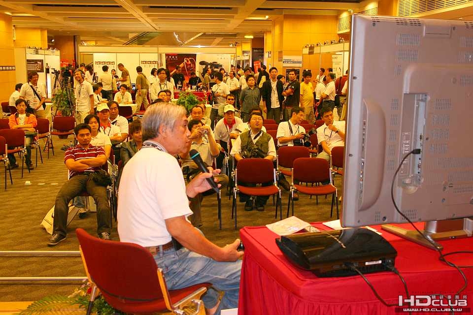 01IBEC015.jpg