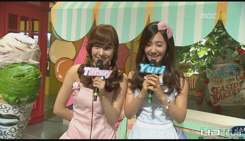 Chae.Yeon 090606 MBC  -  Shake[20-42-24].jpg