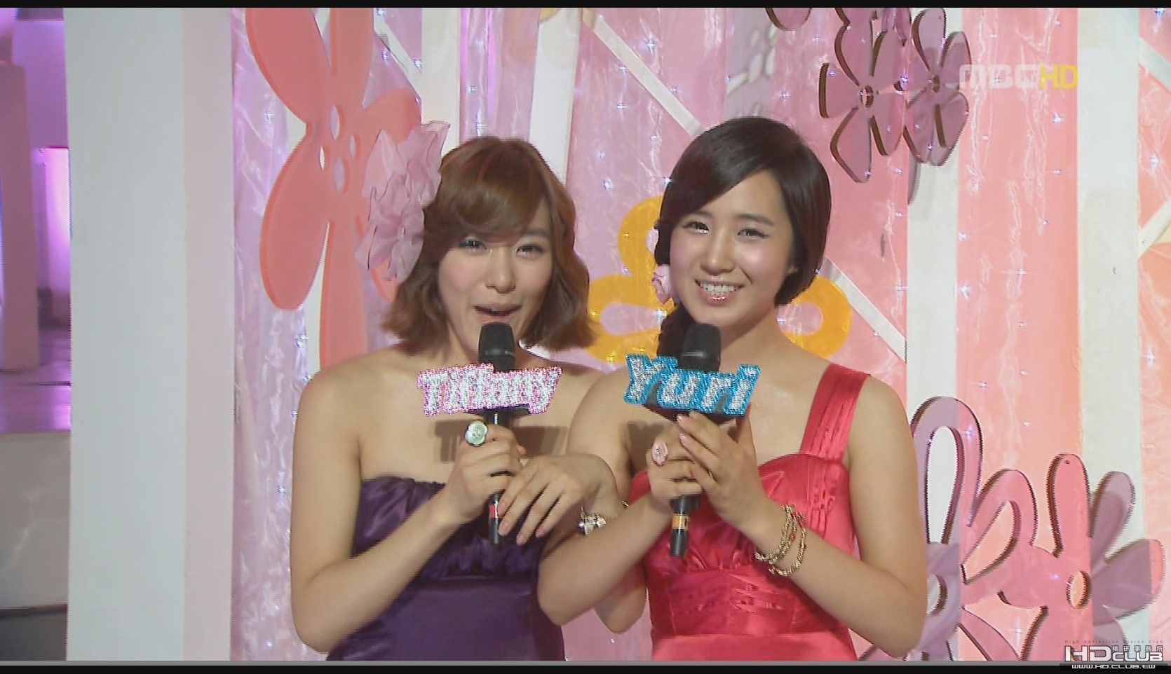Girls' Generation 090704 MBC - MC + Girls on a Yacht + Genie[17-58-35].jpg
