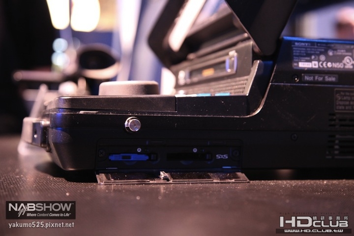 Blog_Sony_XDCAM_PDW-HR1_SxS.JPG