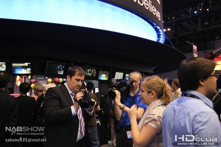 Blog_Sony_new_HXR-MC50_01.JPG