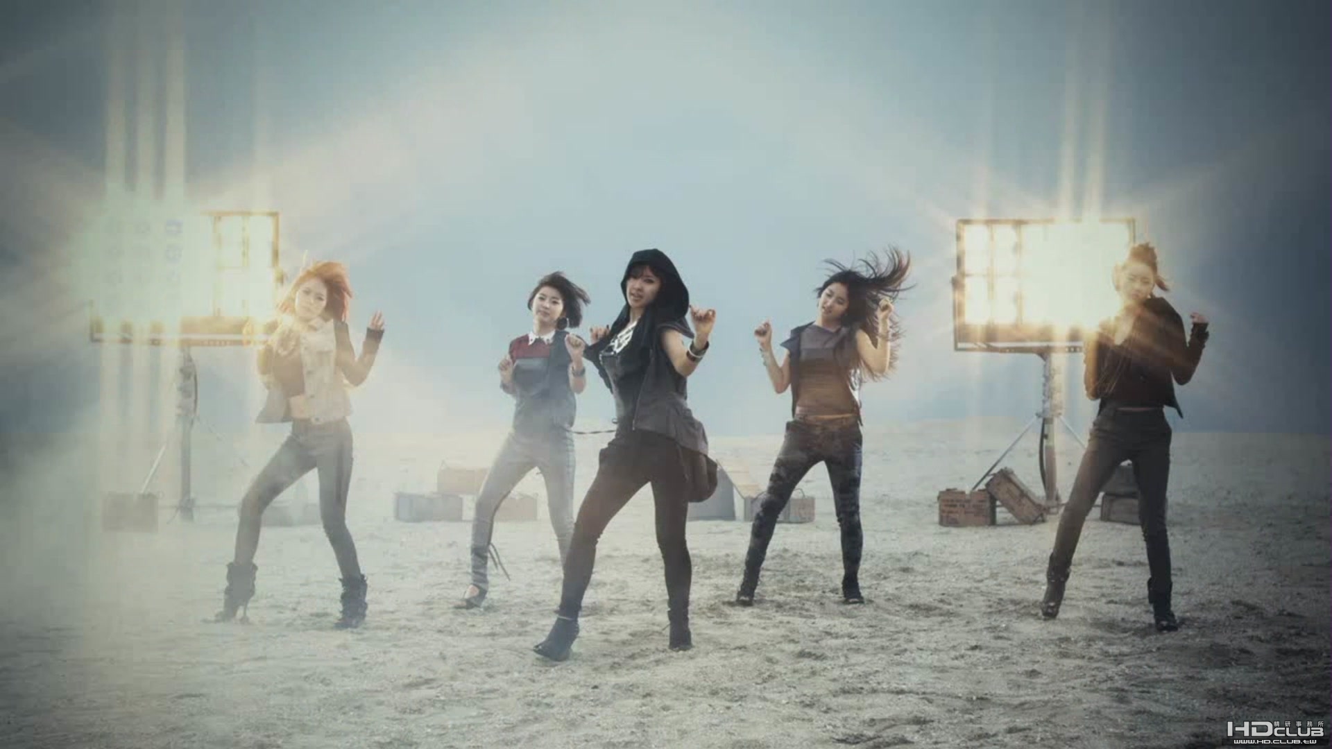 포미닛 [MV] Huh[23-44-35].JPG