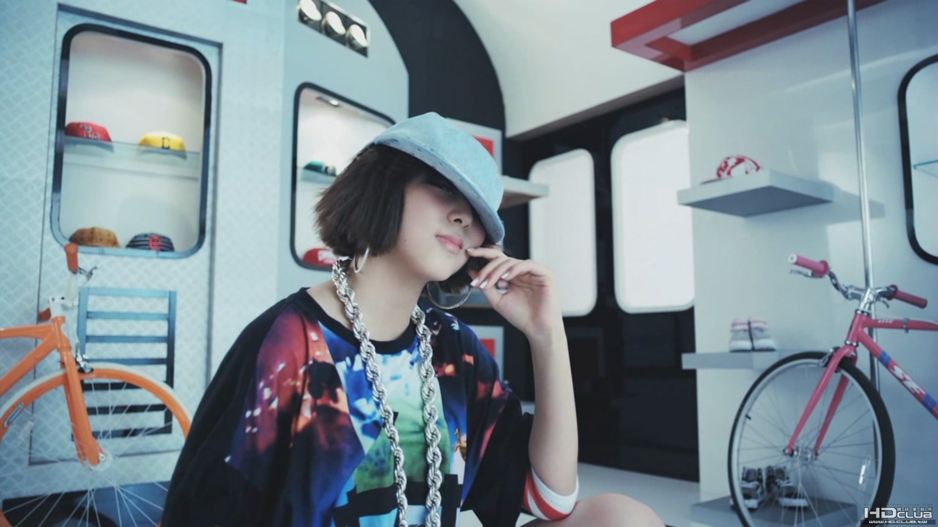 포미닛 [MV] Huh[23-46-10].JPG