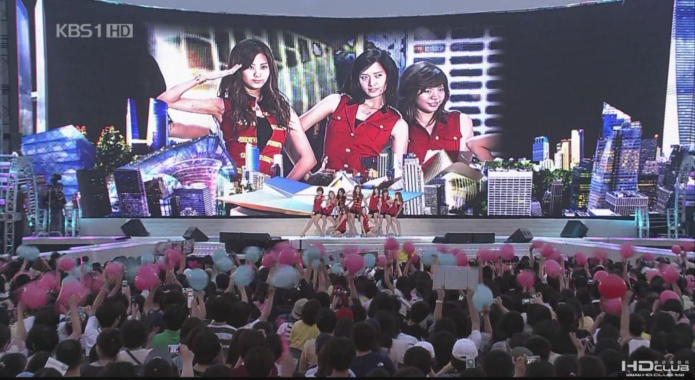 SNSD - Genie_2009.08.07_KBS1[(005971)03-01-08].JPG