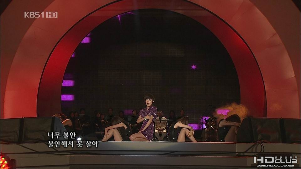 調整大小[hdmv.cn@熊] 簡美妍 - Crazy [100725_KBS1] Open Concert.TS_000022789.jpg