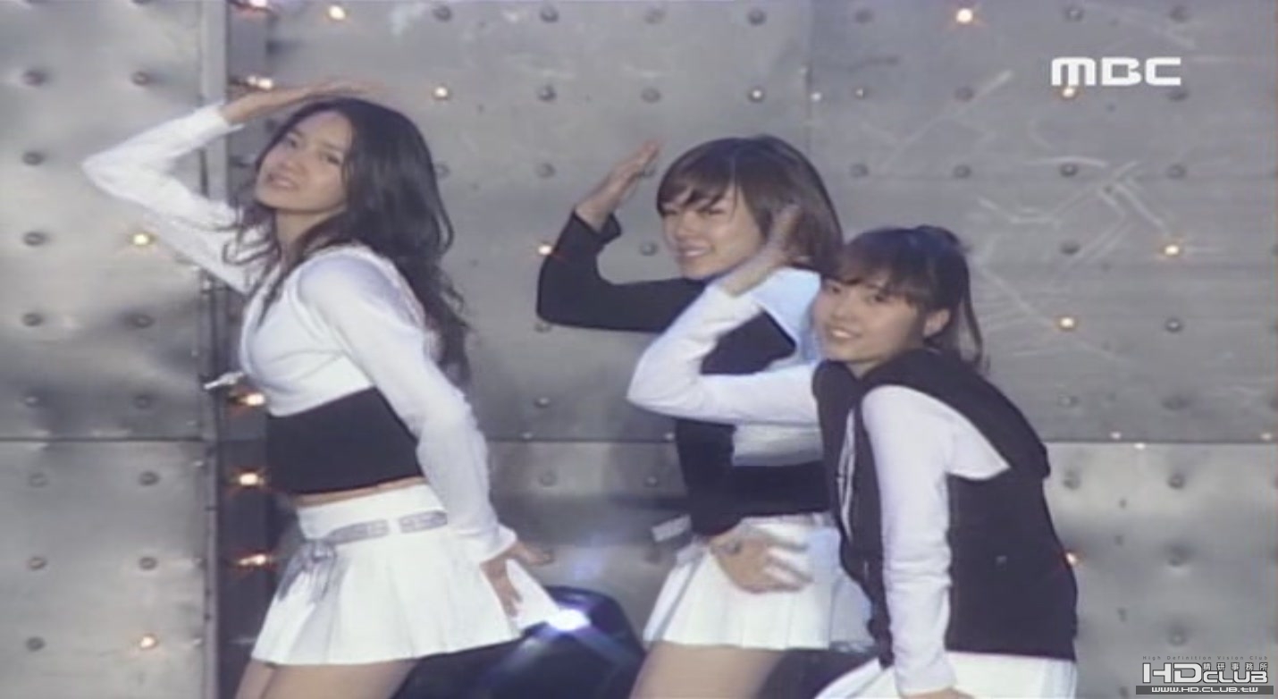 071007 MBC Happy Concert   Into The New World Begining[(000478)18-09-48].JPG