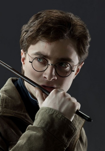 harry_potter_and_the_deathly_hallows_movie_promo_image_07-418x600.jpg