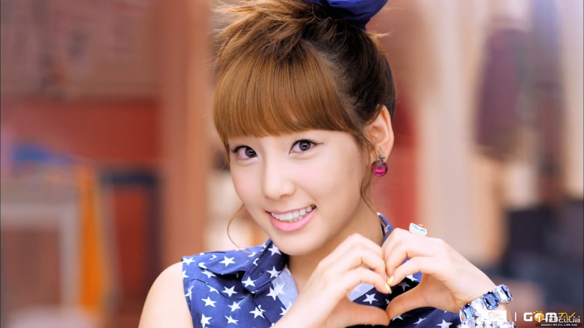 Gee(Japanese ver.)_소녀시대_Full HD_PC.avi_snapshot_01.23_[2010.10.20_22.11.41].jpg