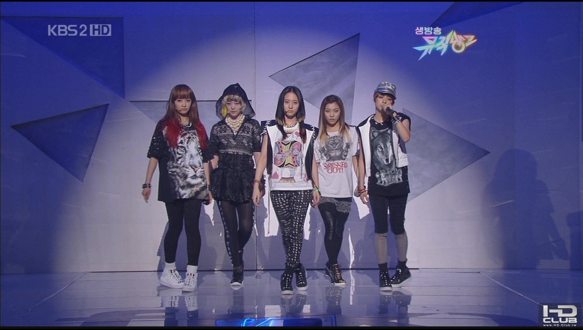 100507.KBS2.Music Bank.f(x).NU ABO(19.4).tp_20101022_233258.jpg