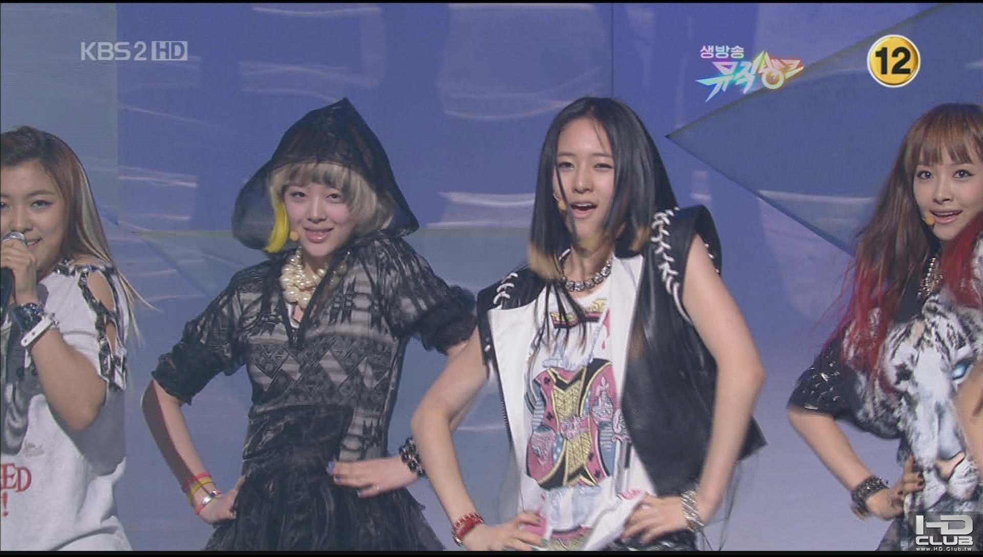 100507.KBS2.Music Bank.f(x).NU ABO(19.4).tp_20101022_233459.jpg