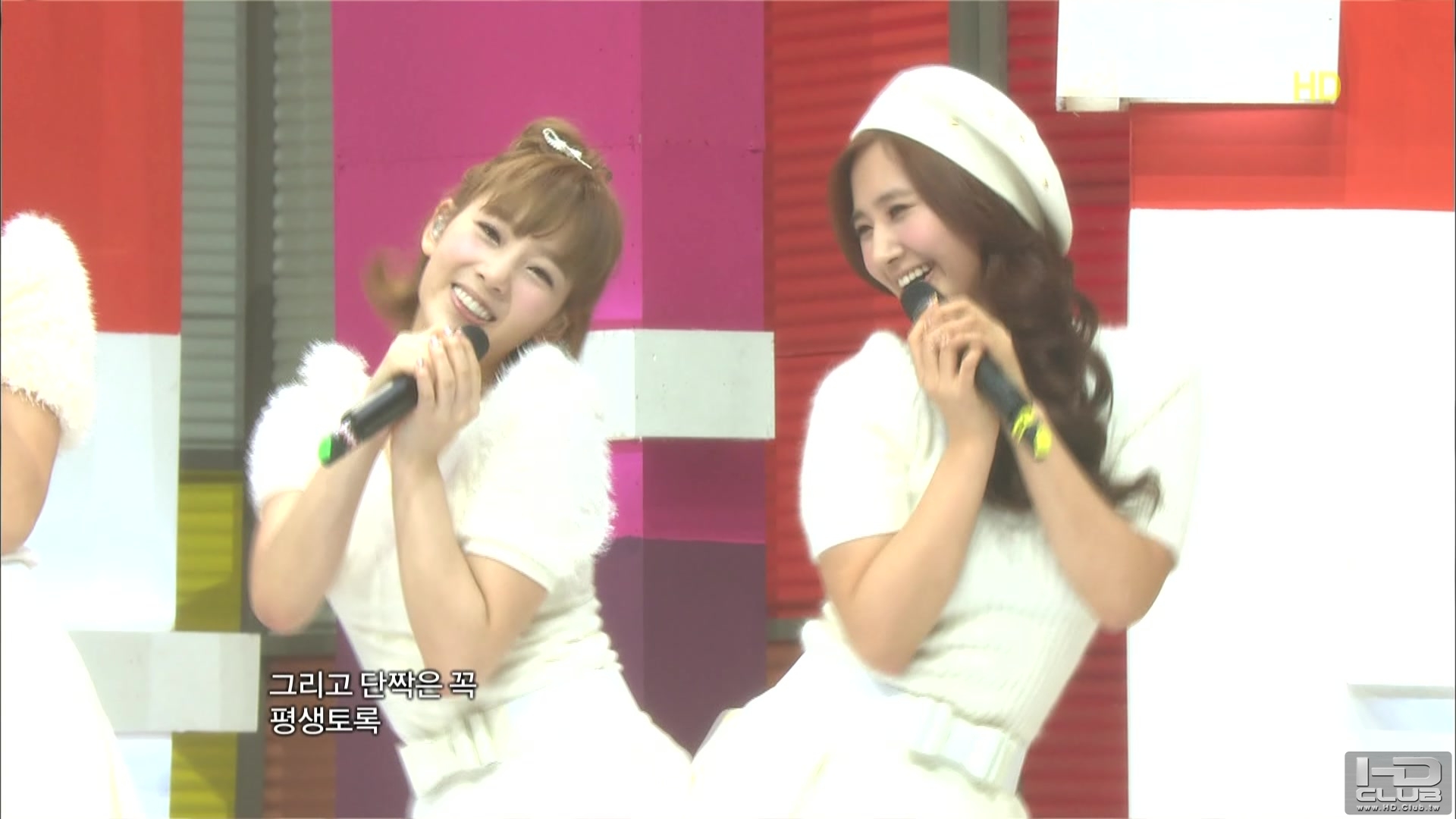 2] 101030 MBC Show! Music Core SNSD My Best Frieds &amp; 훗(HOOT).tp_01687.jpg