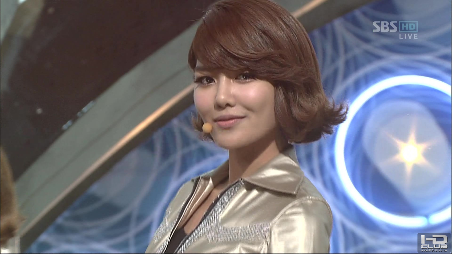 2] 101031 SBS Inkigayo SNSD 少女時代  Mistake   훗(Hoot).tp_02332.jpg