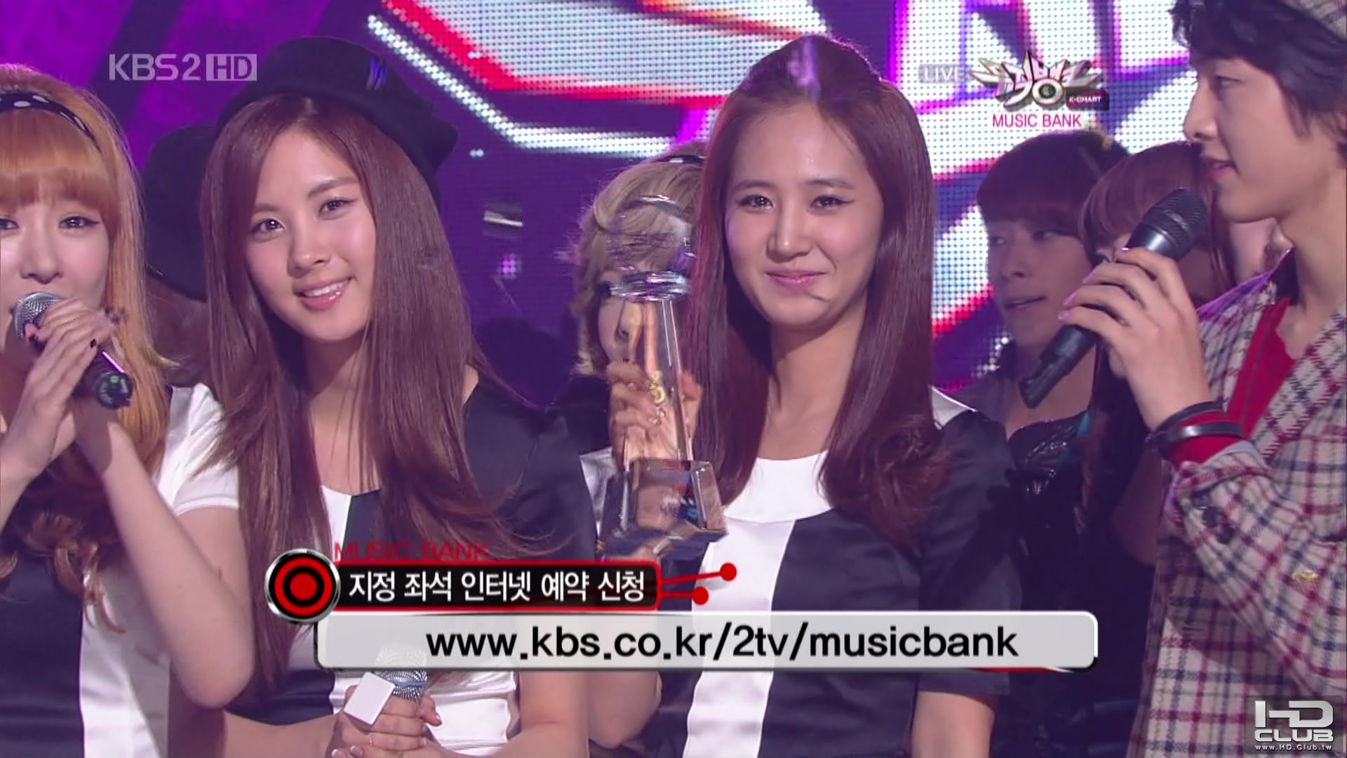 2] 101105 KBS2 Music Bank SNSD 少女時代 - 훗(Hoot) NO.1.tp_06869.jpg