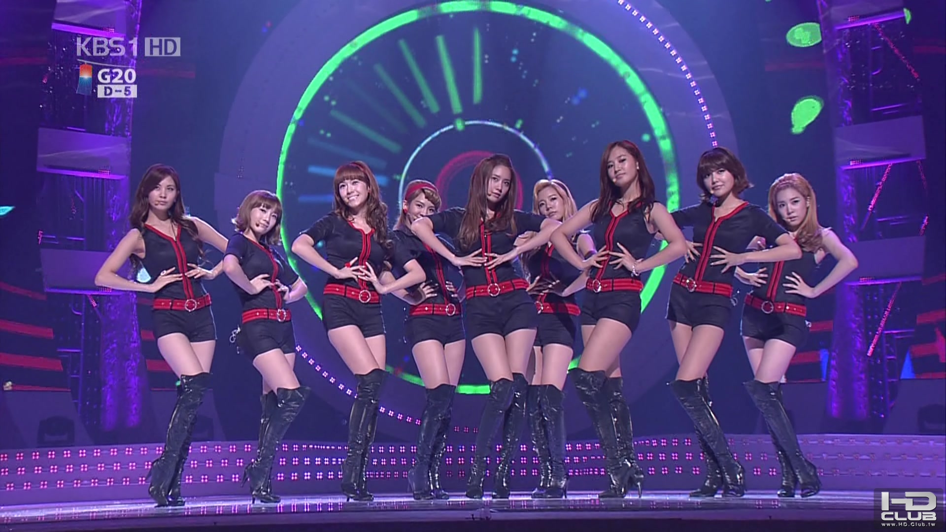 101106 KBS1 G20 Road for Hope Special Concert SNSD 少女時代 - 훗(Hoot).tp_05525.jpg