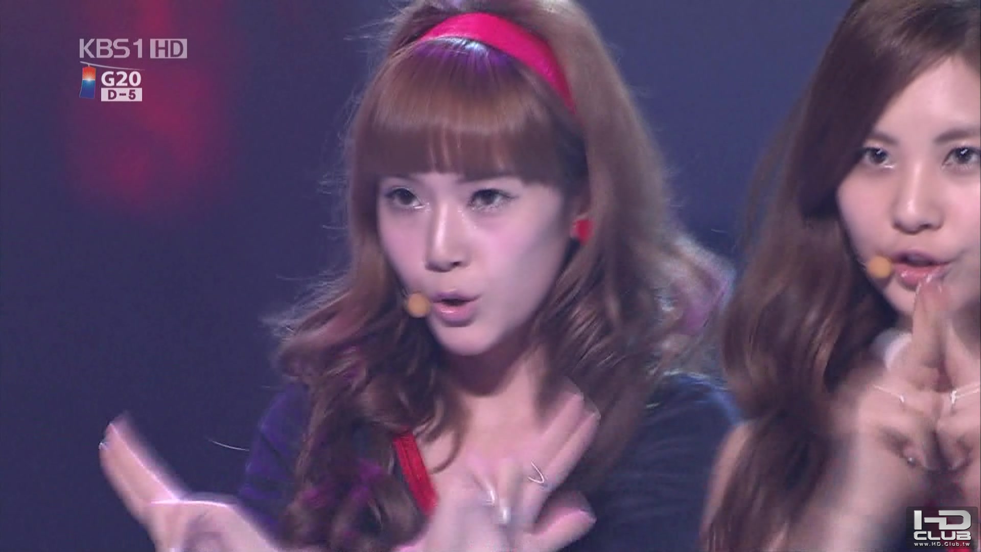 101106 KBS1 G20 Road for Hope Special Concert SNSD 少女時代 - 훗(Hoot).tp_01814.jpg