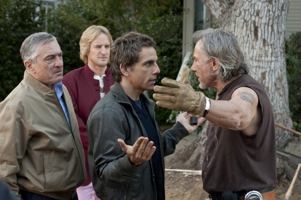 little-fockers-image-ben-stiller-robert-de-niro-owen-wilson-harvey-keitel-600x399.jpg