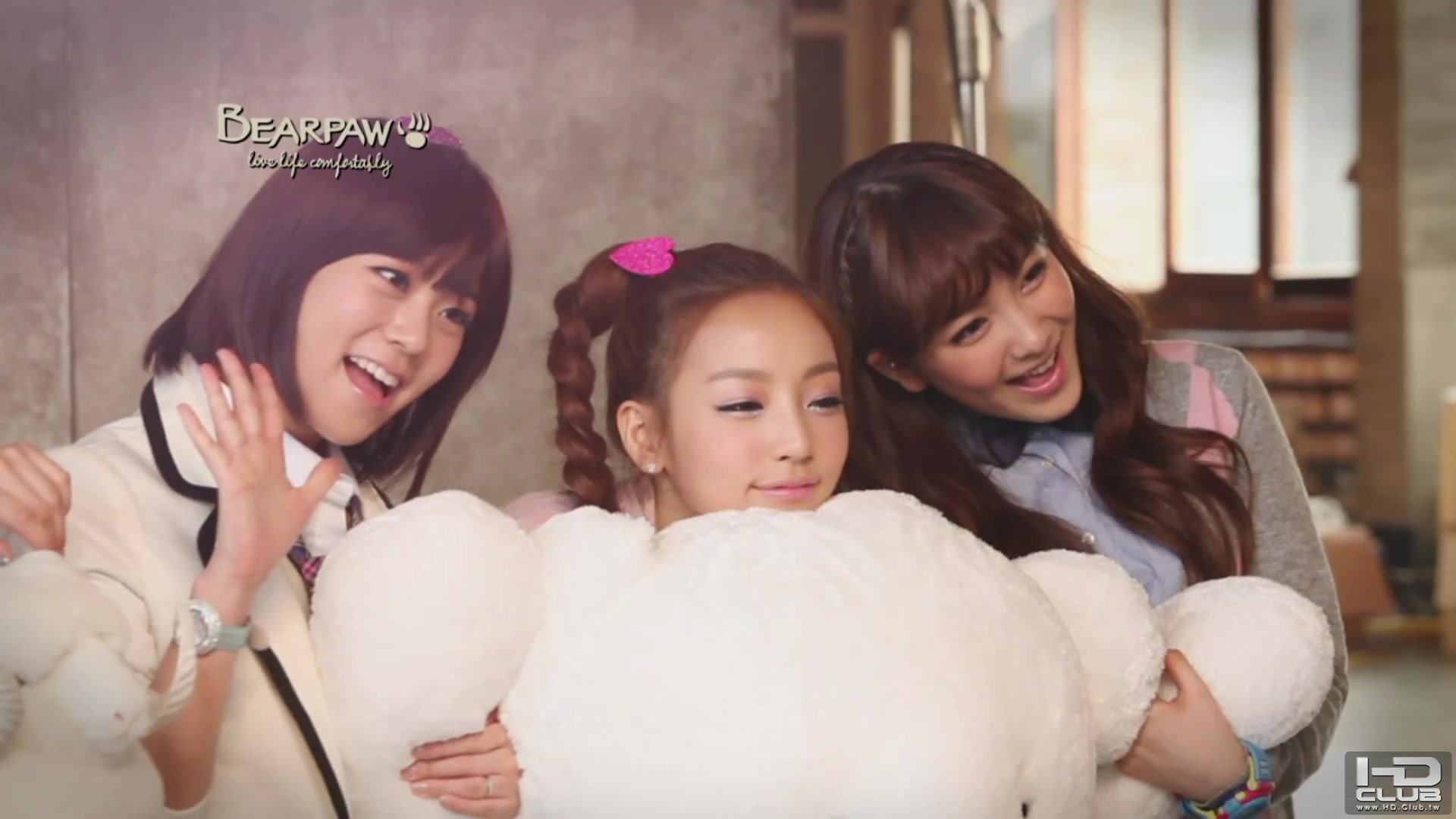 Bearpaw CF 1080P.mp4_20101112_145550.jpg