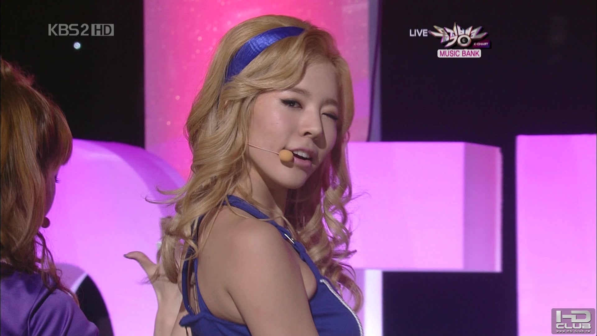 2] 101112 KBS2 Music Bank SNSD 少女時代 - 훗(Hoot) NO.1.tp_02570.jpg