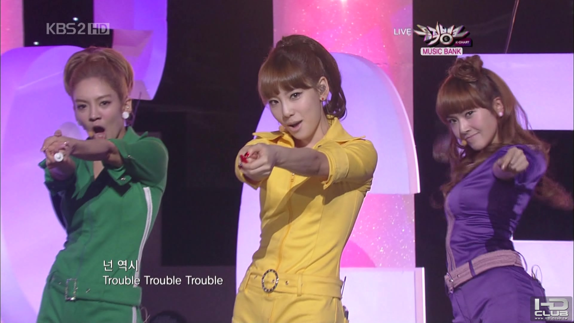 2] 101112 KBS2 Music Bank SNSD 少女時代 - 훗(Hoot) NO.1.tp_04068.jpg