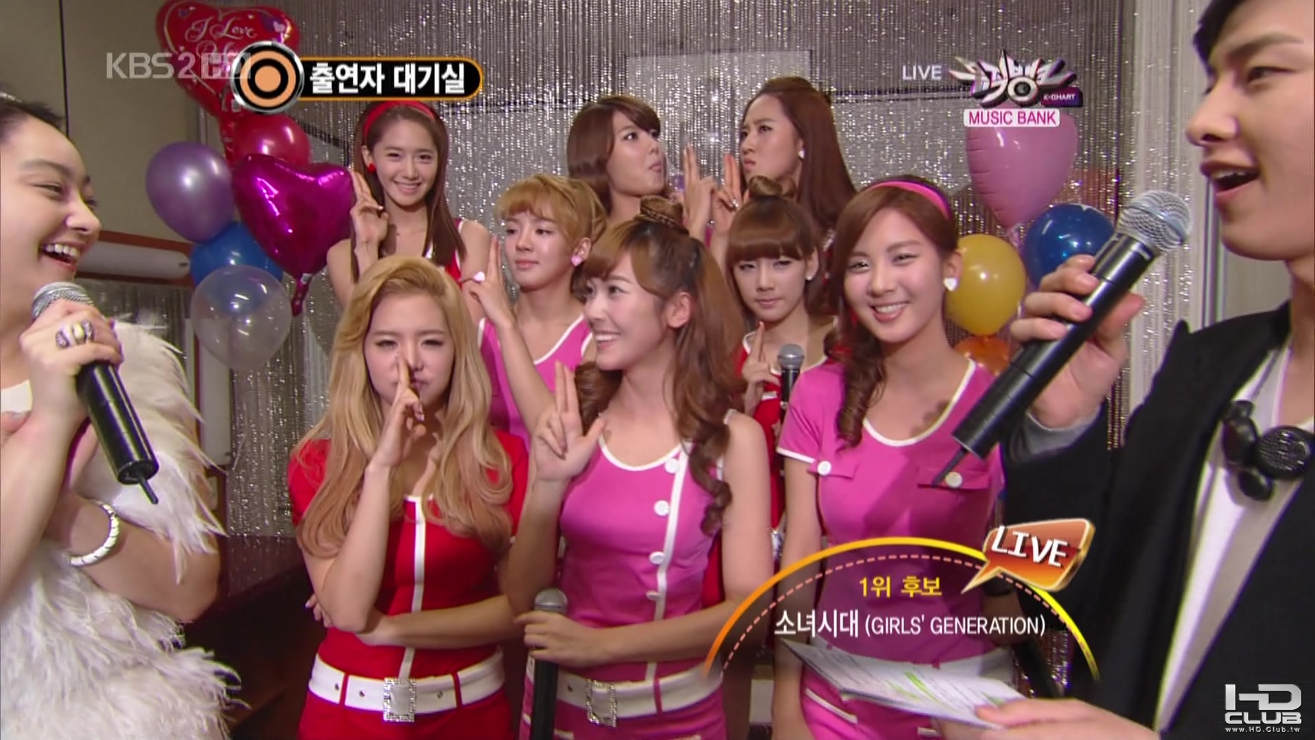 2] 101119 KBS2 Music Bank SNSD 少女時代 - Interview &amp; 훗(Hoot) No.1.ts_00405.jpg