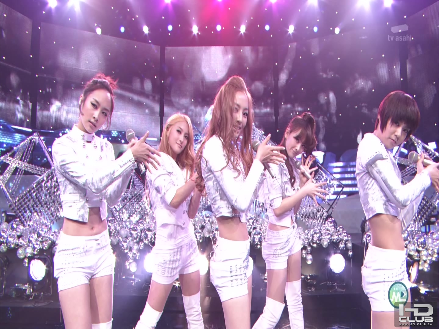 2] 101119 Music Station Kara - Jumping.ts_00078.jpg