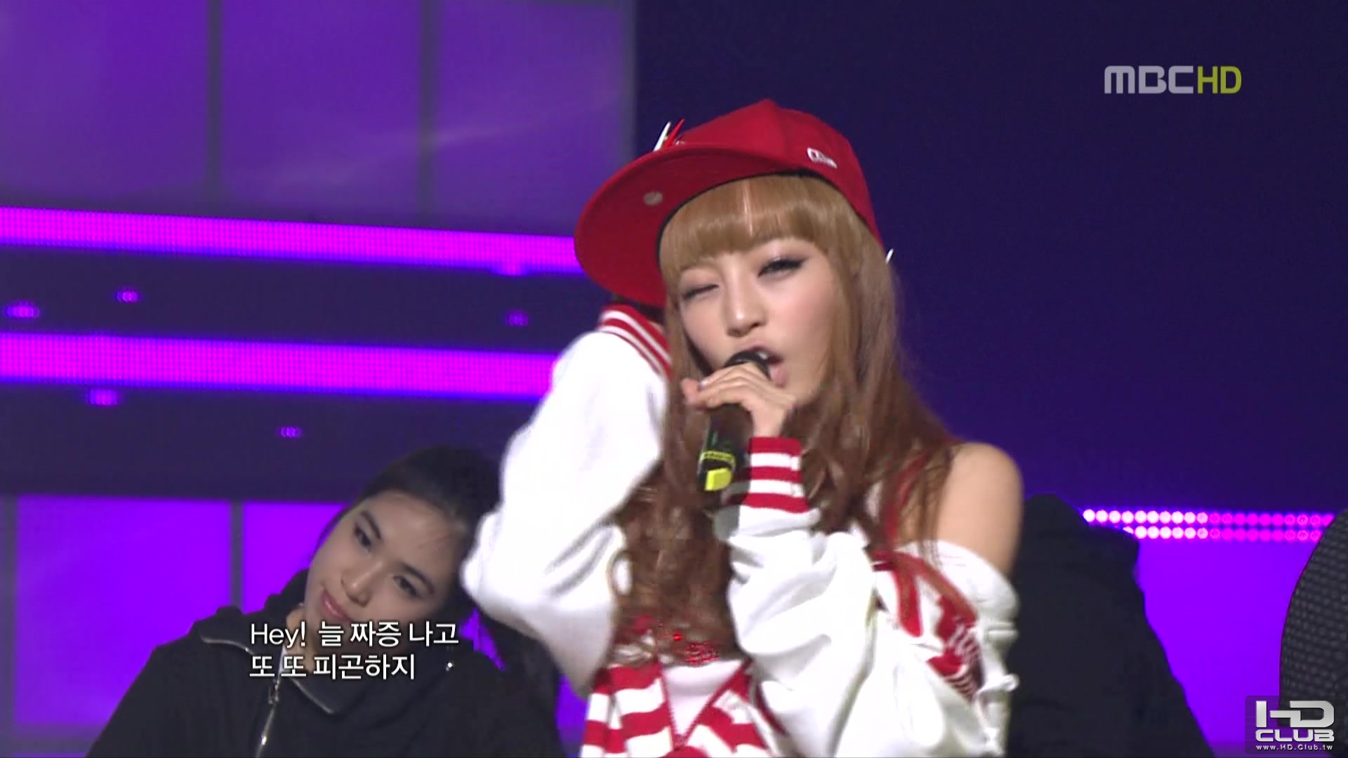 2] 101120 MBC Show! Music Core Kara - Burn   Jumping.ts_00062.jpg