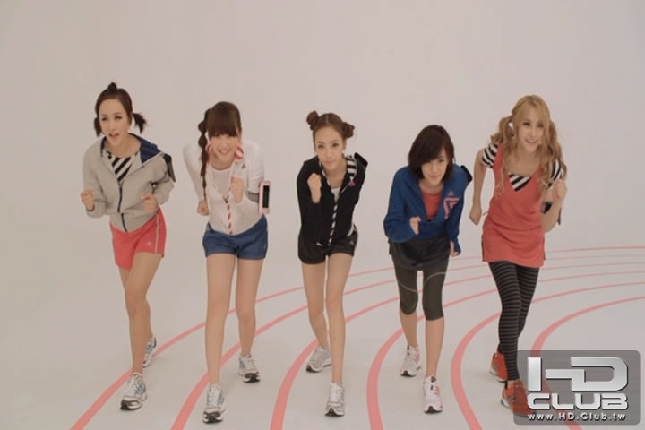 (PV) KARA_Jumping (au Smart Sports ver.).mp4_snapshot_00.20_[2010.11.23_14.00.28].jpg
