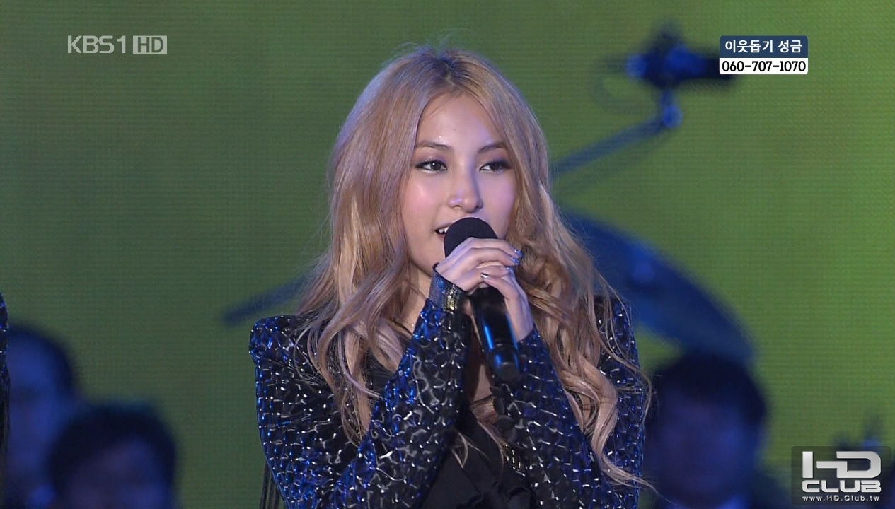 101205 KBS Open Concert Kara - Lupin   Mr..ts_20101205_213557.jpg