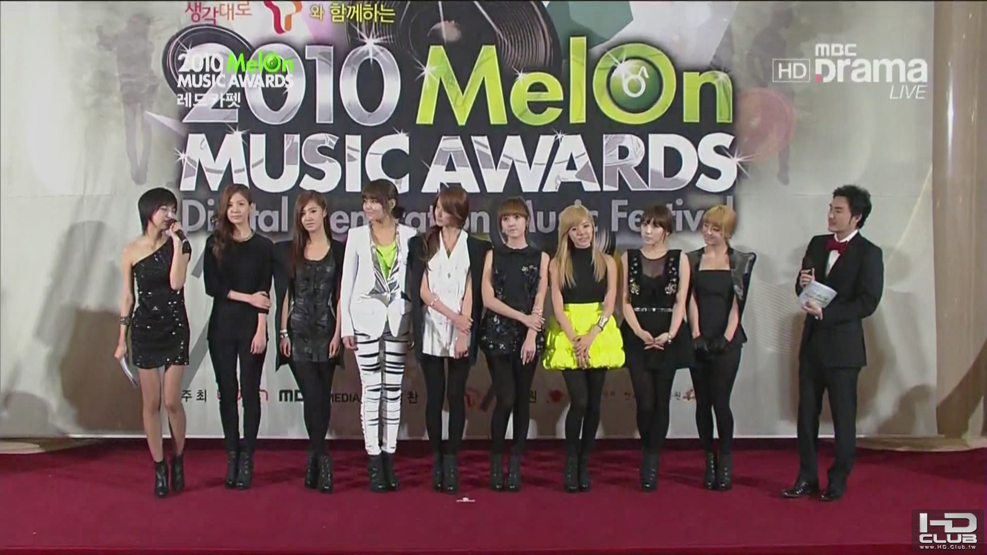 [jiasiyu]101215.MBC.Melon Music Award.少女时代.红地毯[(007198)12-57-00].JPG