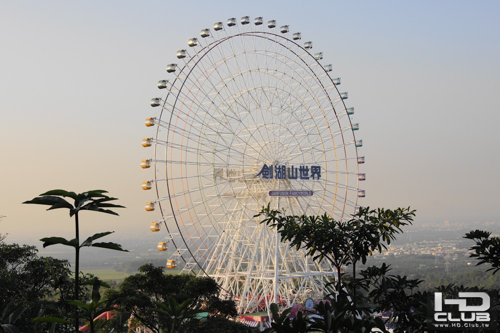白天的摩天輪~~~~~~~