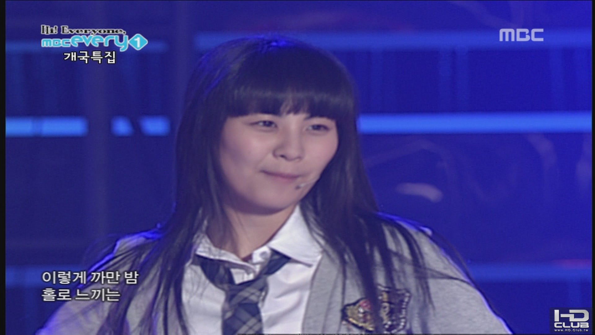 071015 MBC Everyone개국축하쇼 소녀시대 - 다시만난세계[(005094)15-45-41].JPG